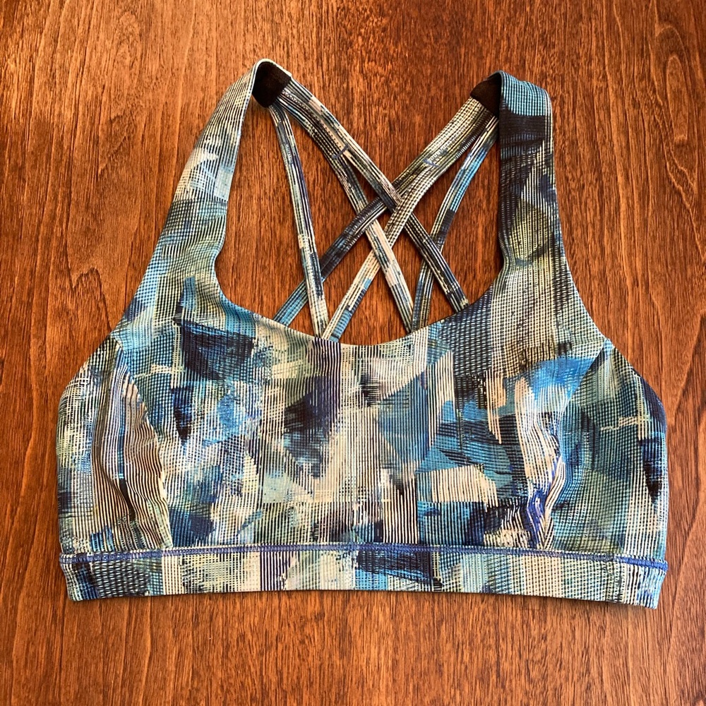 Lululemon Free to Be Serene Bra Size 6